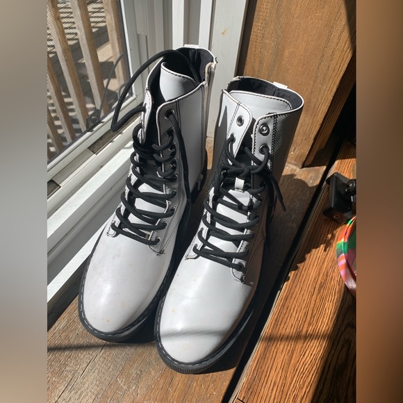 H&M Boots - Picture 3 of 4